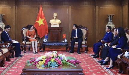 Lãnh đạo VKSND tối cao tiếp xã giao Đại sứ đặc mệnh toàn quyền Cuba tại...